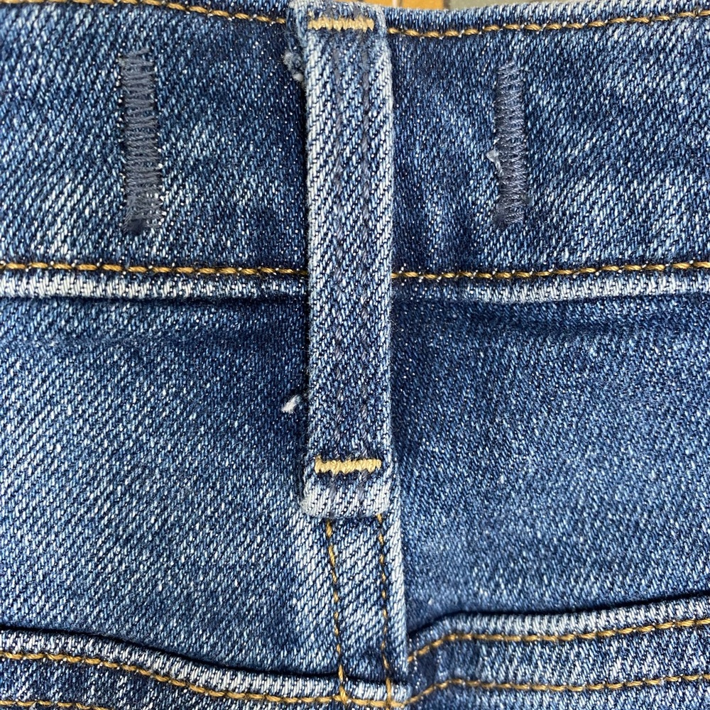 NWT Abercrombie & Fitch Harper Low Rise Short Women Size 28 (6) - Picture 12 of 15